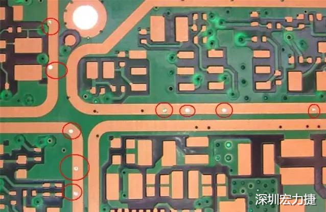 防止PCB過波峰焊時錫從導(dǎo)通孔貫穿元件面造成短路；特別是我們把過孔放在BGA焊盤上時，就必須先做塞孔，再鍍金處理，便于BGA的焊接。